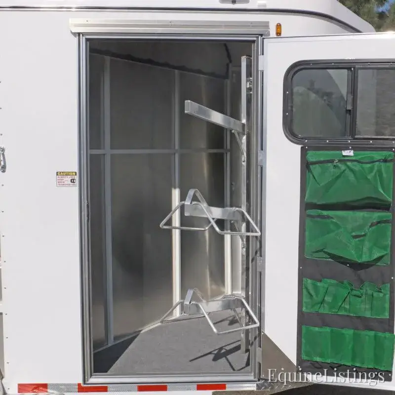 2027 Maverick Trailers Horse Trailers - Photo 5