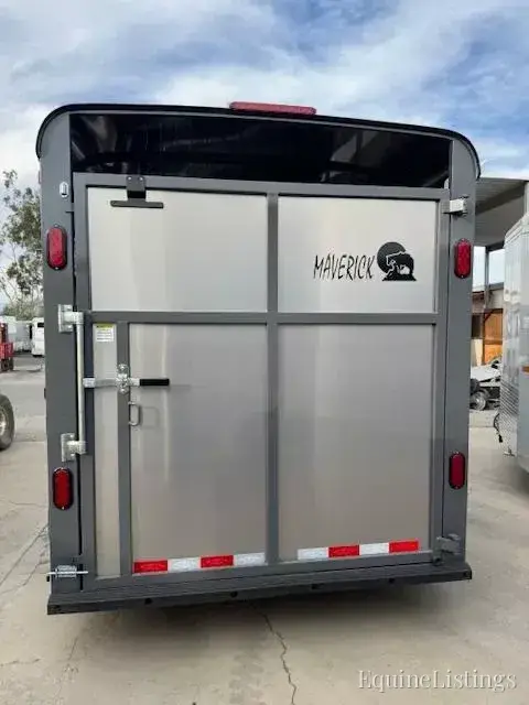 2027 Maverick Trailers Horse Trailers - Photo 3