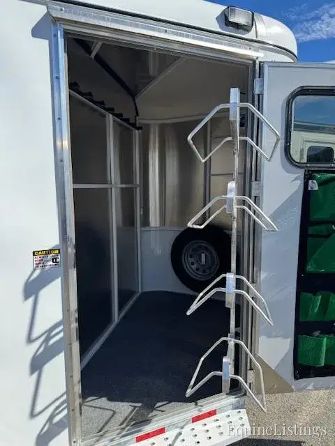 2027 Maverick Trailers Horse Trailers - Photo 3