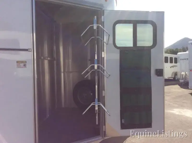 2027 Maverick Trailers Horse Trailers - Photo 4