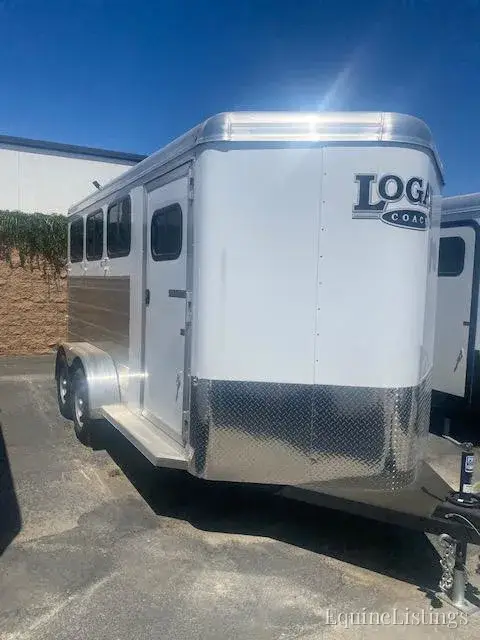 2027 Logan Coach Horse Trailers - Photo 4