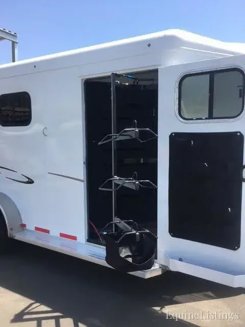 2027 Trailswest Horse Trailers - Photo 4
