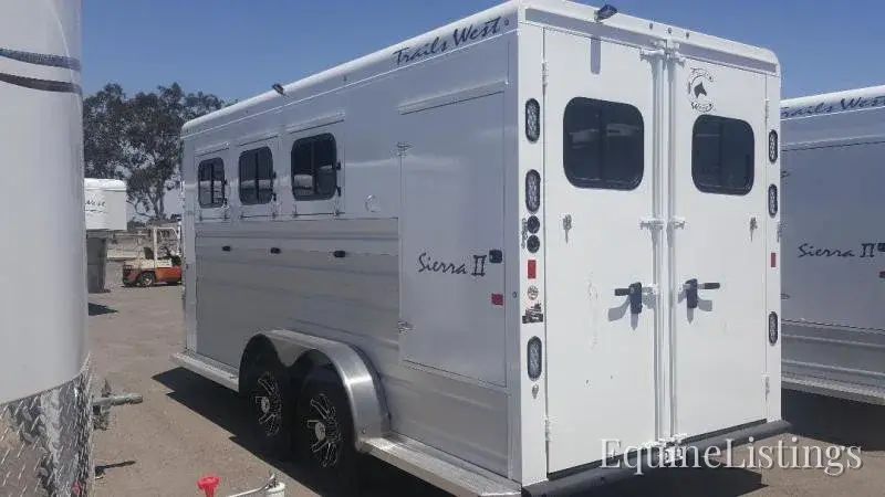 2027 Trailswest Horse Trailers - Photo 4