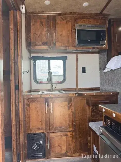 2027 Trailswest Horse Trailers - Photo 2