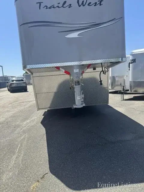 2027 Trailswest Horse Trailers - Photo 5
