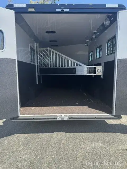 2027 Trailswest Horse Trailers - Photo 7