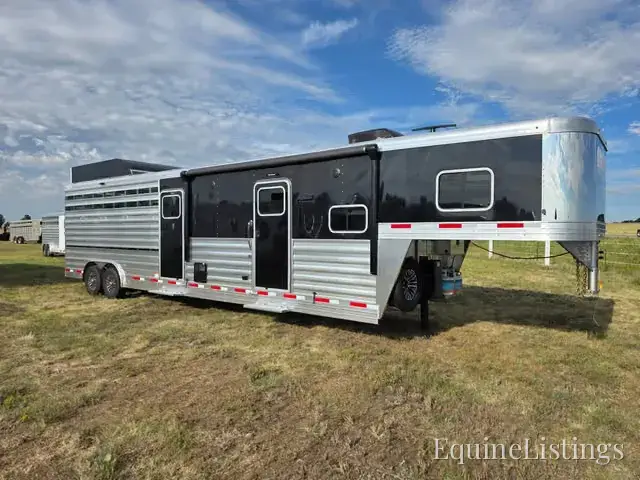 2026 Exiss Trailers Horse Trailers - Photo 22