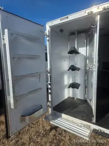 2022 Lakota Horse Trailers - Photo 12