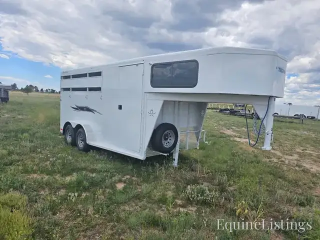 2024 Titan Trailers Horse Trailers - Photo 2