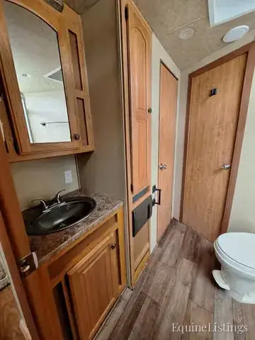 2013 Bison Coach Horse Trailers - Photo 12