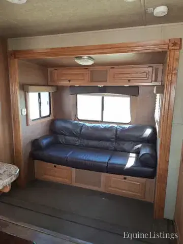 2013 Bison Coach Horse Trailers - Photo 4