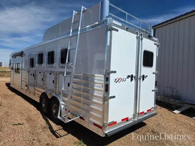 2025 Exiss Trailers Horse Trailers - Photo 4